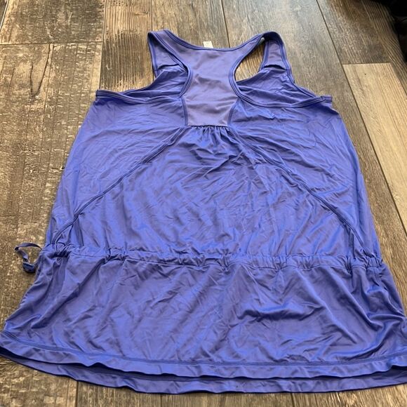 Gap workout tank small - Picture 5 of 9